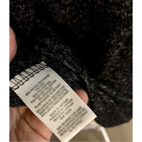 Bobeau Lightweight Hoodie - Picture 5 of 5